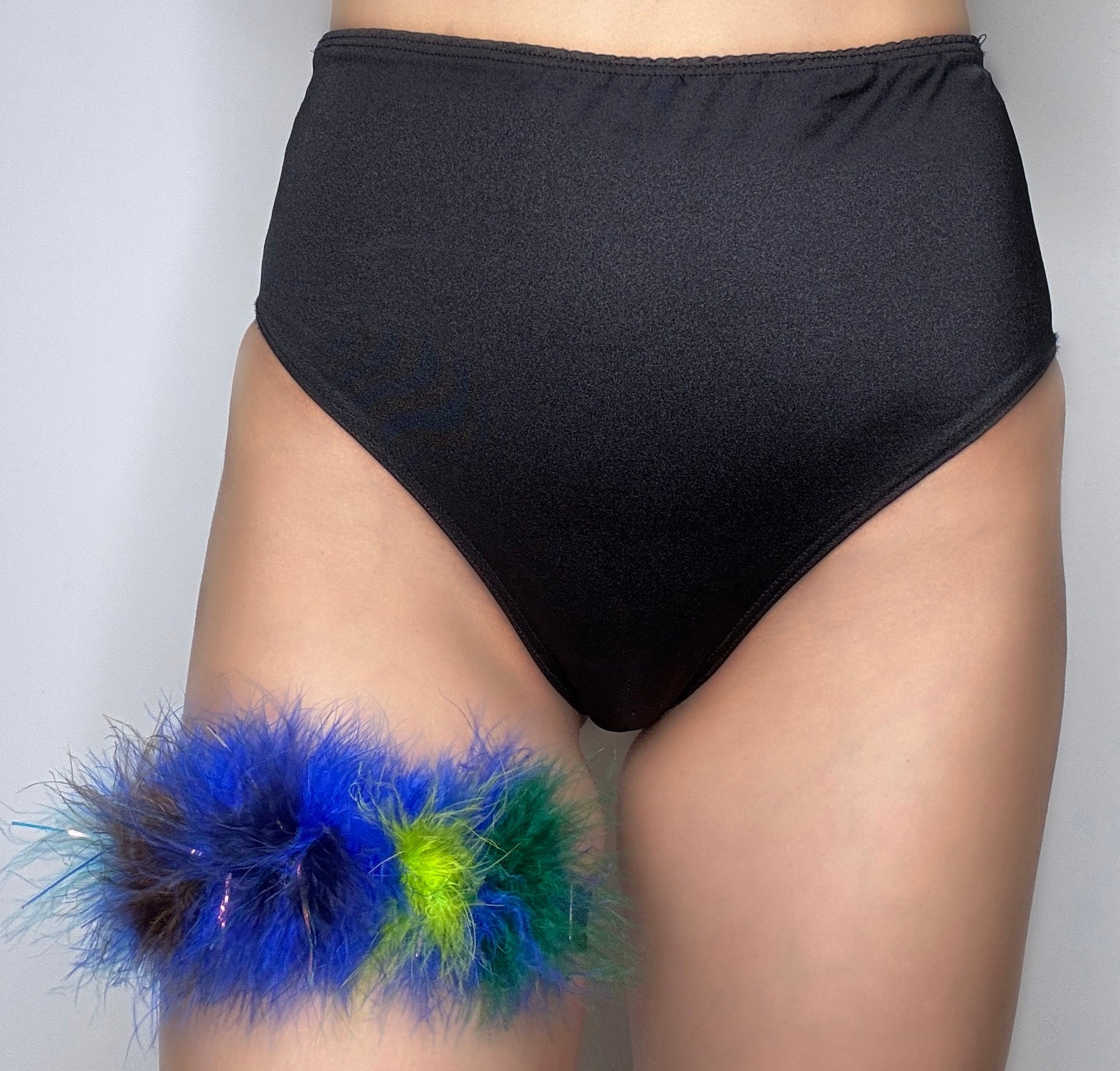 Peacock Leg Garter