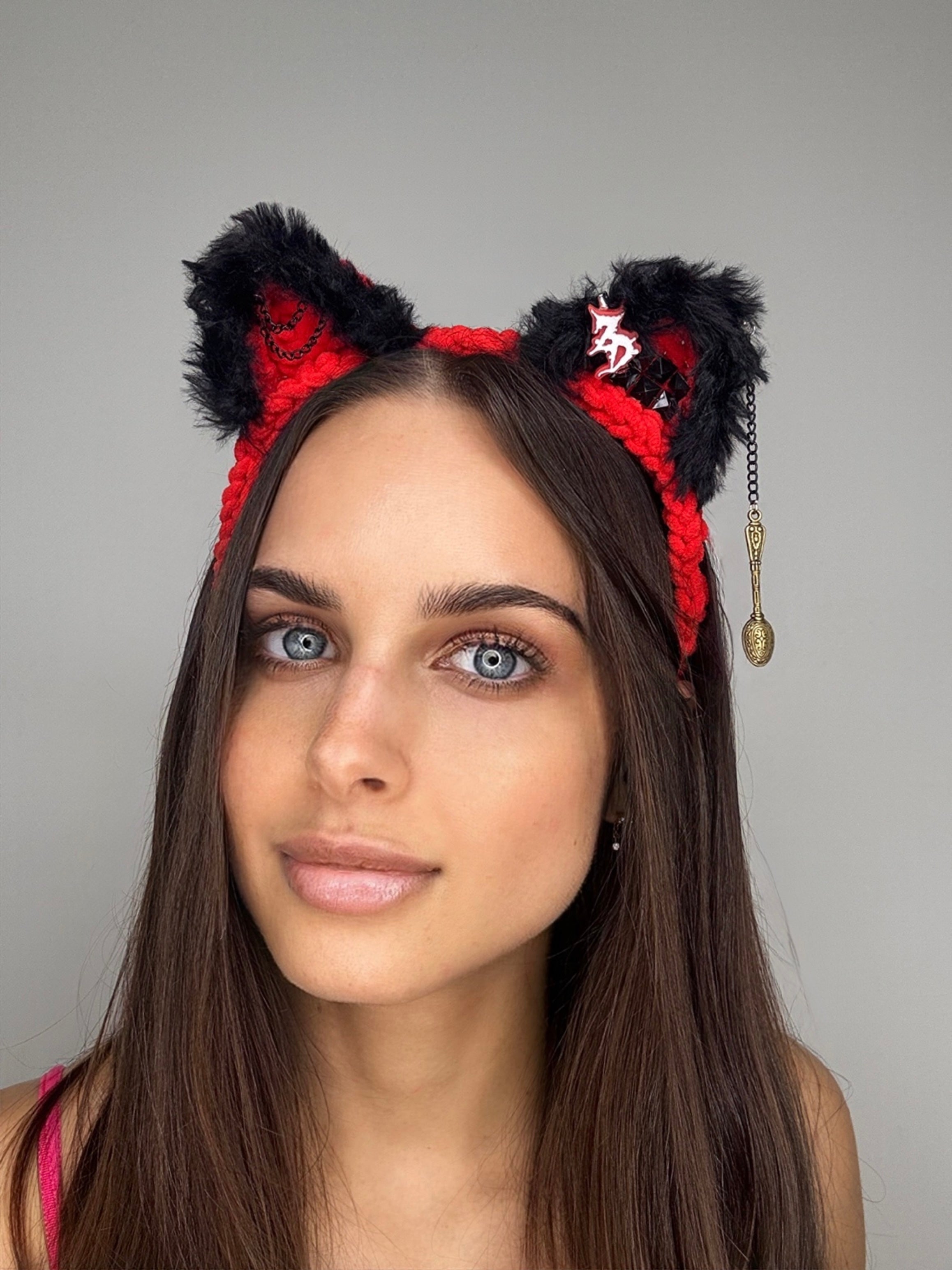 Dreamweave Crimson Rail Rider Kitty